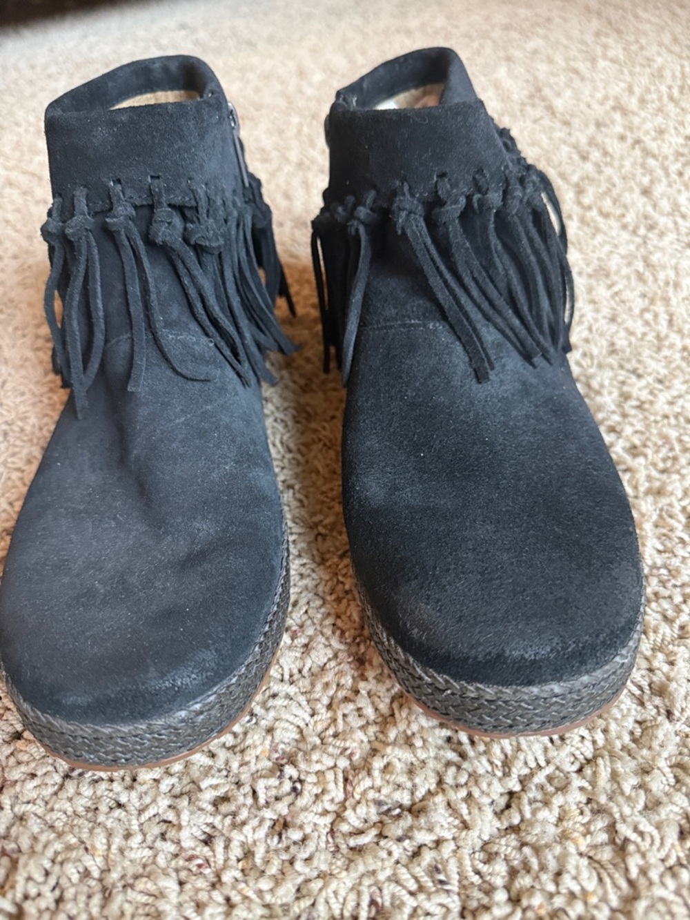 Ugg women’s leather ankle boots with fringe